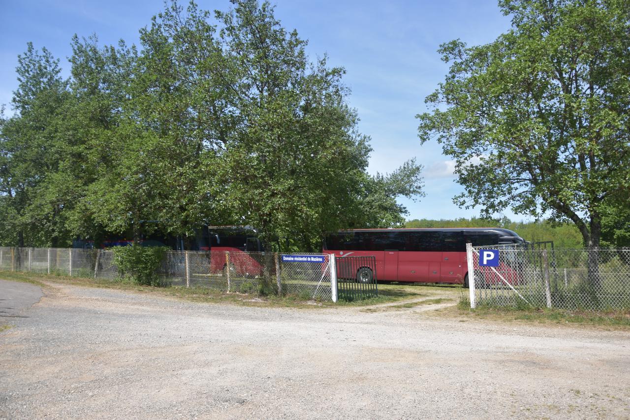 Domaine Residentiel De Mazieres Hotel Montcabrier  Exterior photo